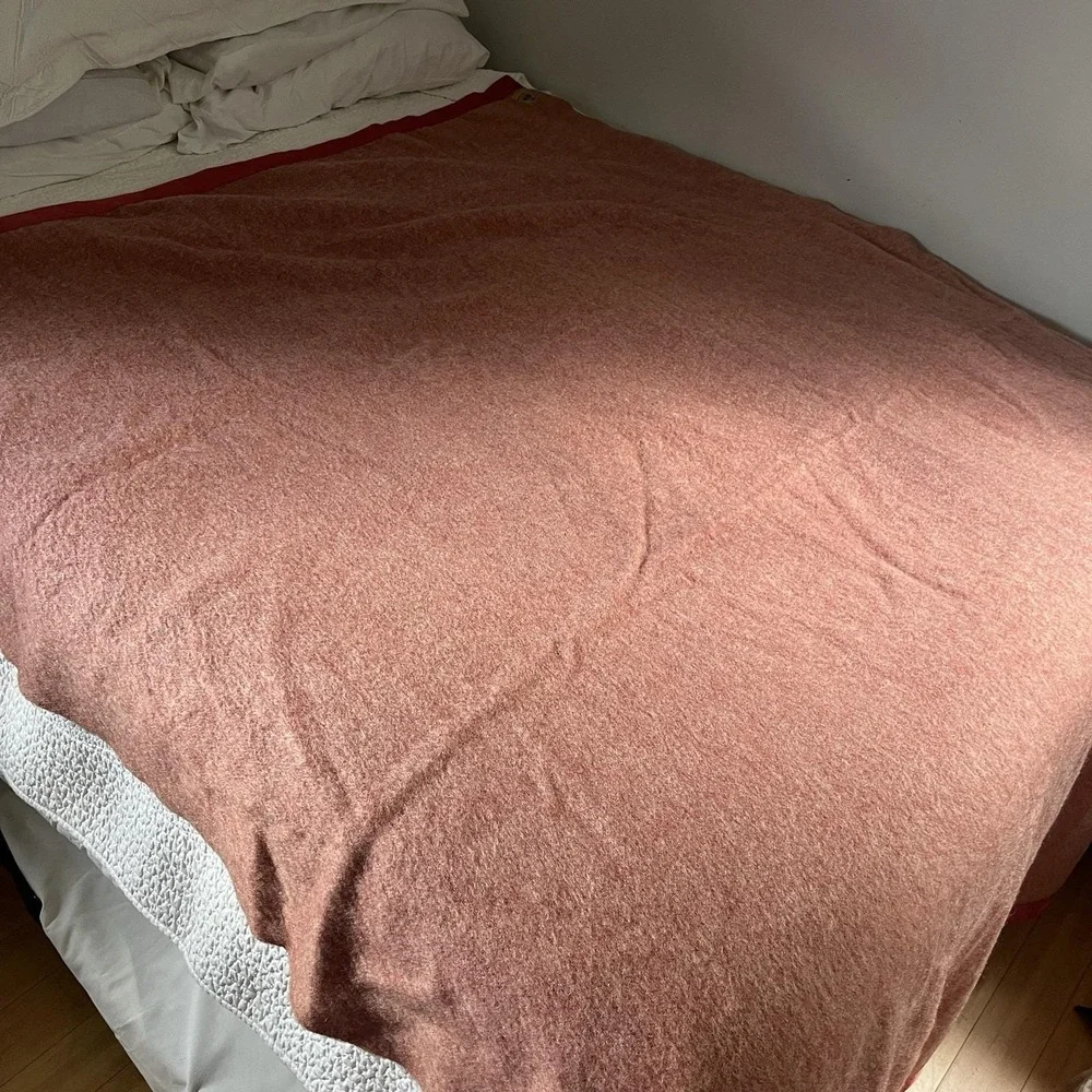 Vintage Kenwood Rose Pink Wool Blanket‎ With Satin Trim 66x80